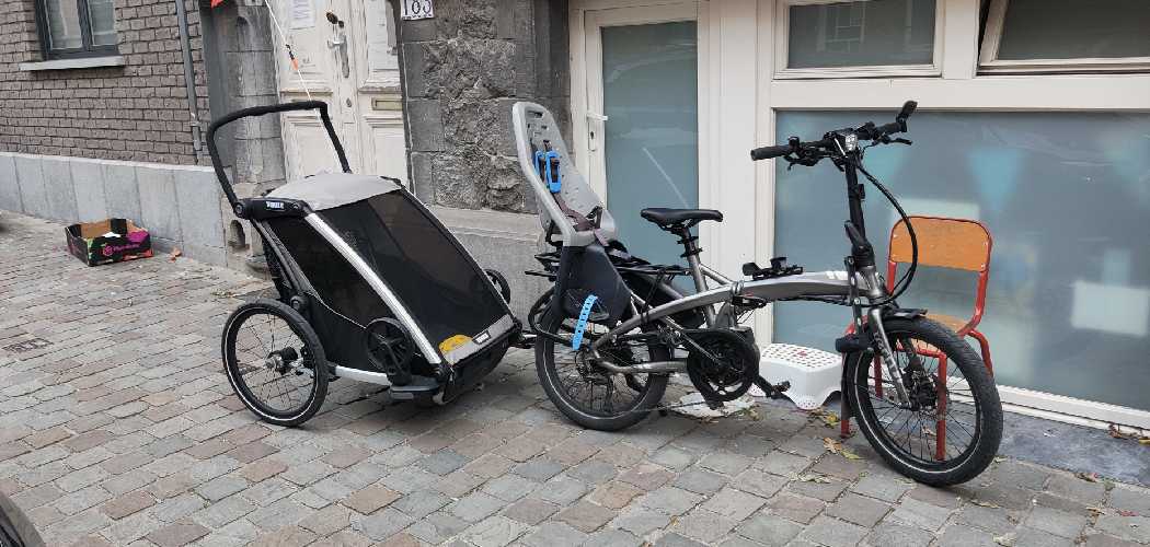 Tern electric folding bike with mid-drive motor