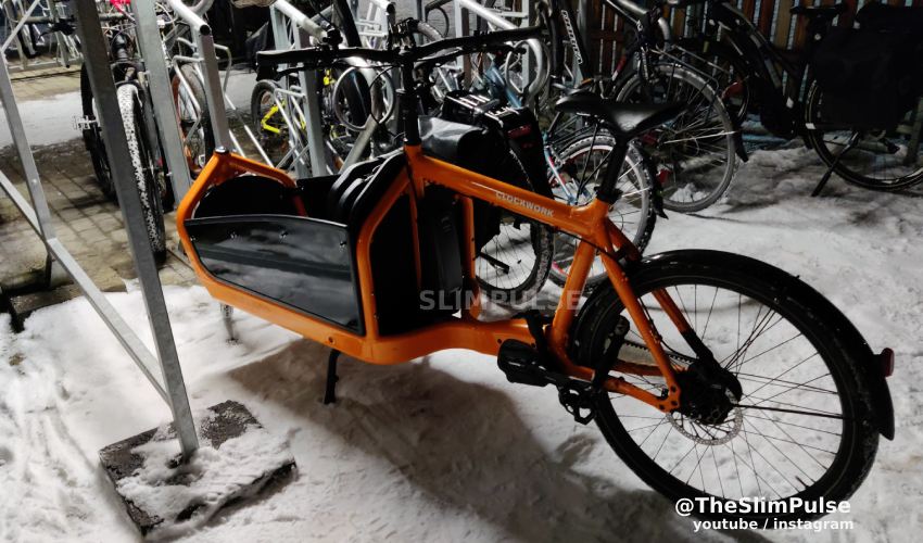 The eBullitt minimalist cargo bike with cargo box