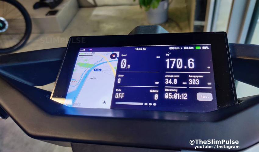 GPS and route information on the Specter 1 cockpit