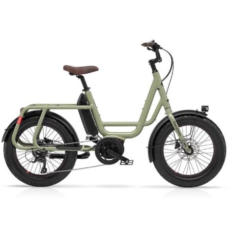 Remi Demi compact fatbike with luggage rack