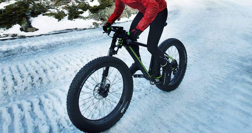 What is a fatbike with thick tires